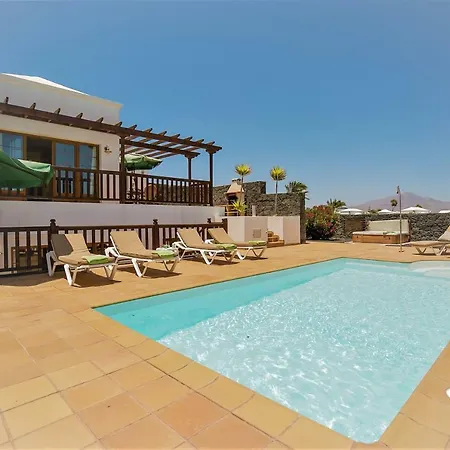 Villa Fully Fitted With A Private Pool Atlantica Playa Blanca (Lanzarote)